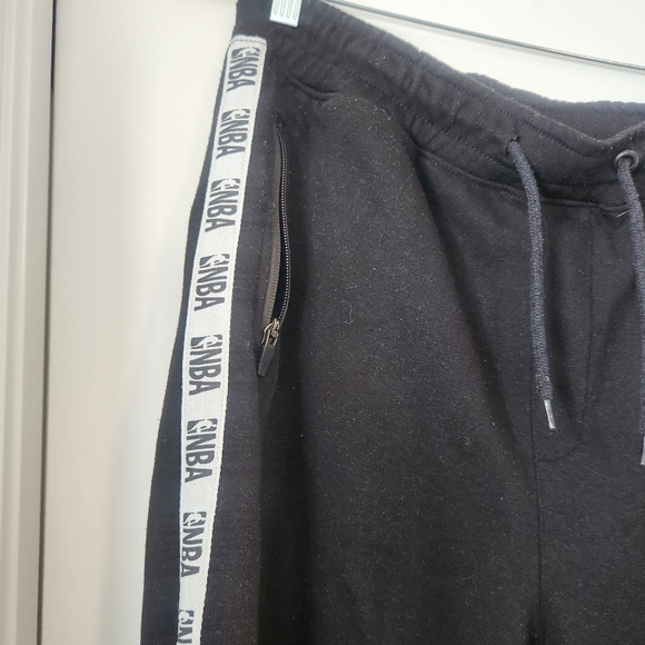 Toronto Raptors (Graffiti) Tracksuit - Picture 5 of 6